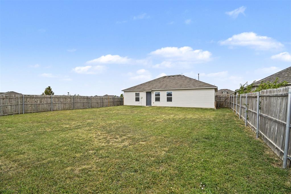 1733 Tumbleweed Way Property Photo 15