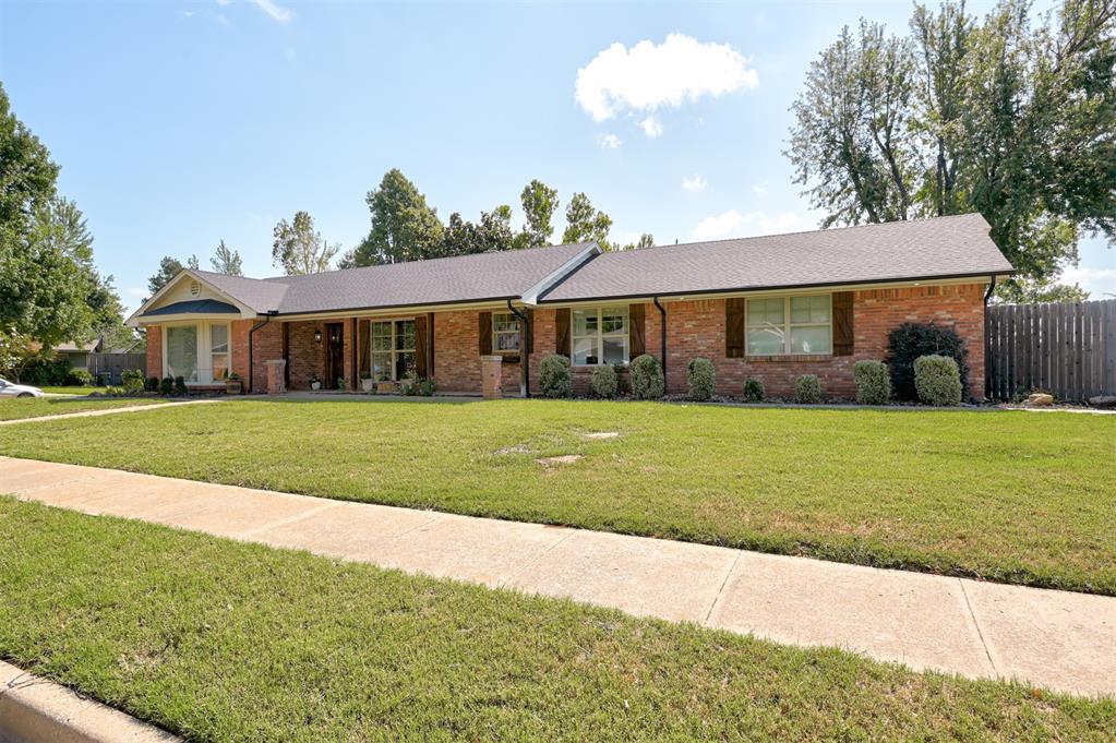 1301 Brookhaven Boulevard Property Photo 2