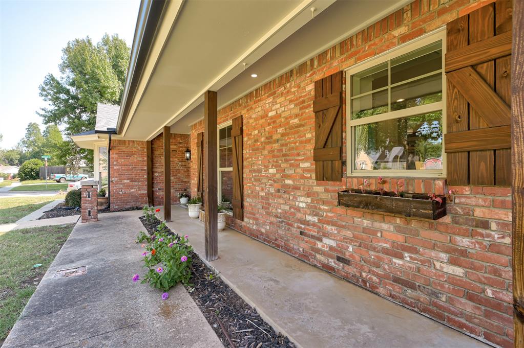 1301 Brookhaven Boulevard Property Photo 4