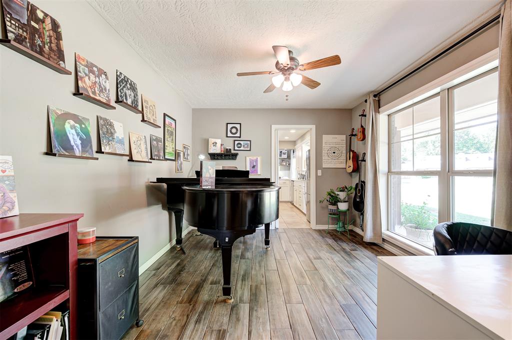 1301 Brookhaven Boulevard Property Photo 33