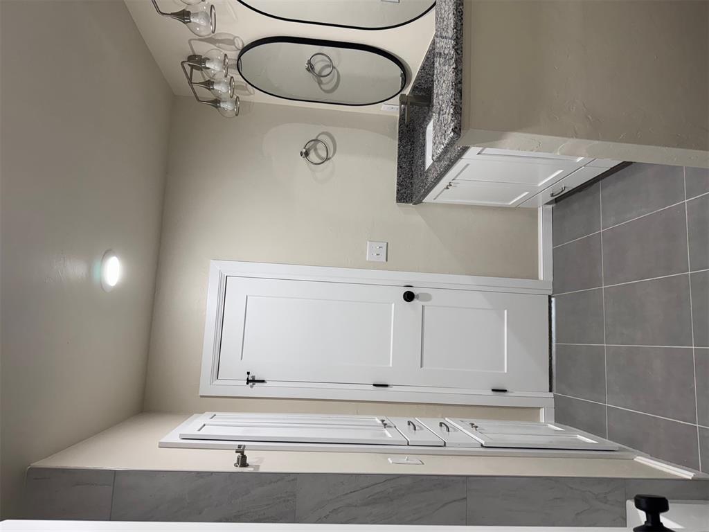 3001 Norcrest Drive Property Photo 25