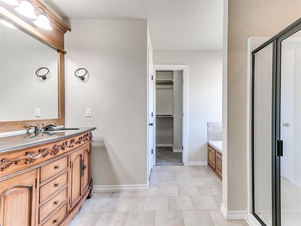 925 Ne 30th Street Property Photo 33
