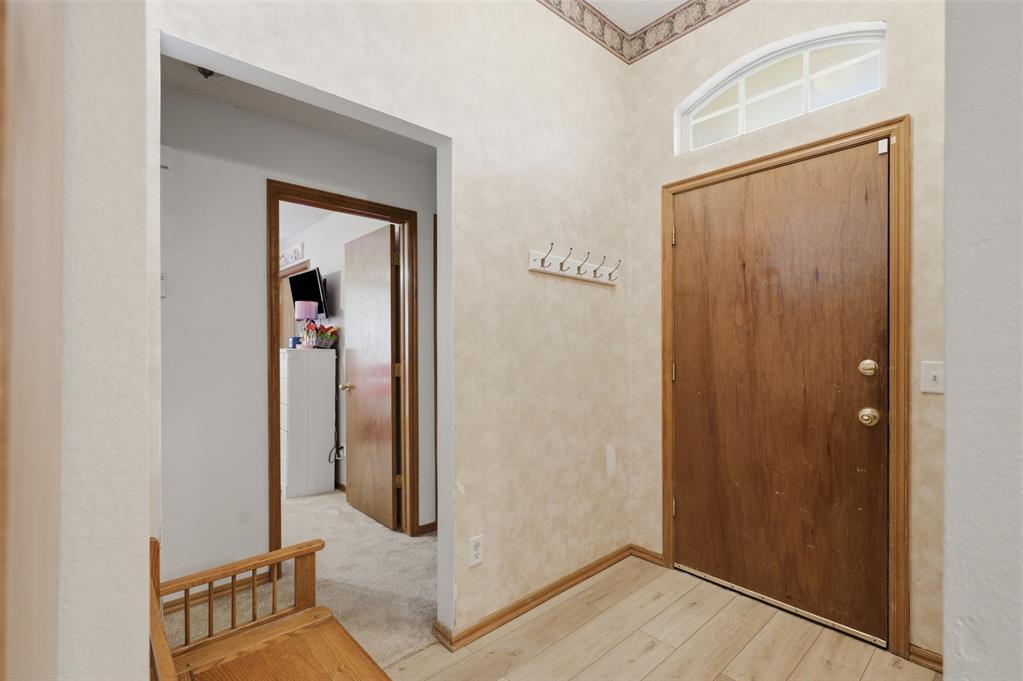 10329 Aberdeen Drive Property Photo 5