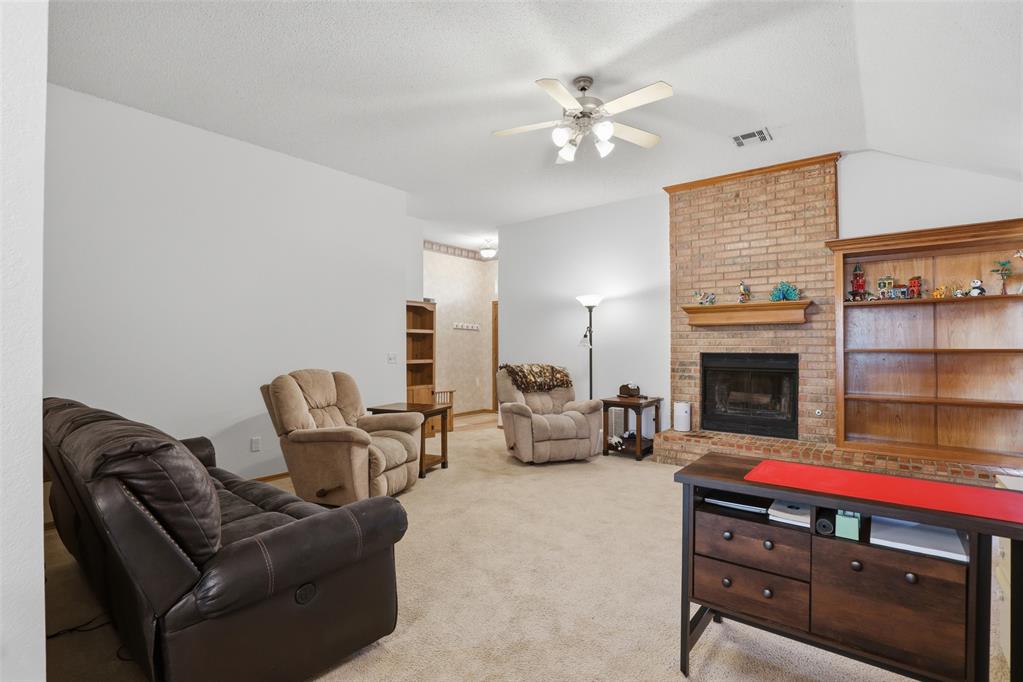 10329 Aberdeen Drive Property Photo 8