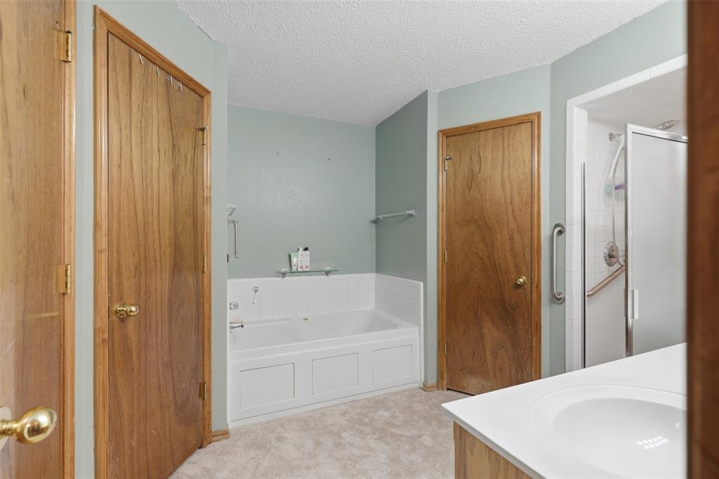 10329 Aberdeen Drive Property Photo 18