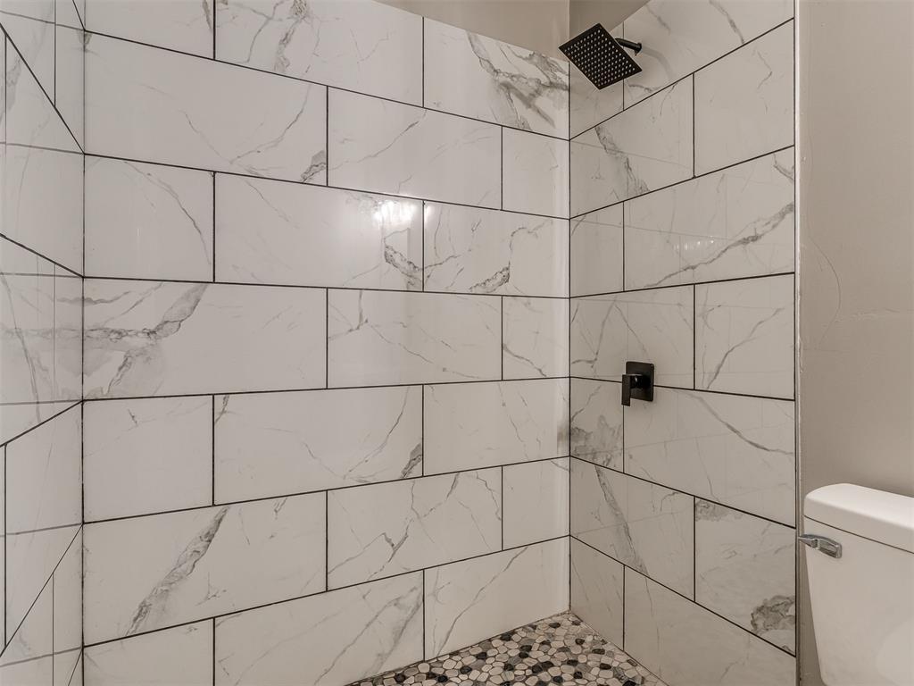 1402 W Veterans Memorial Highway Property Photo 12