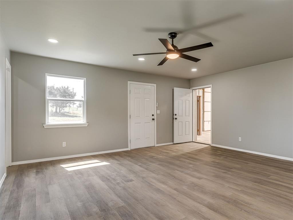 1402 W Veterans Memorial Highway Property Photo 13