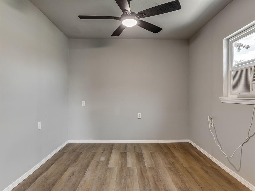 1402 W Veterans Memorial Highway Property Photo 14