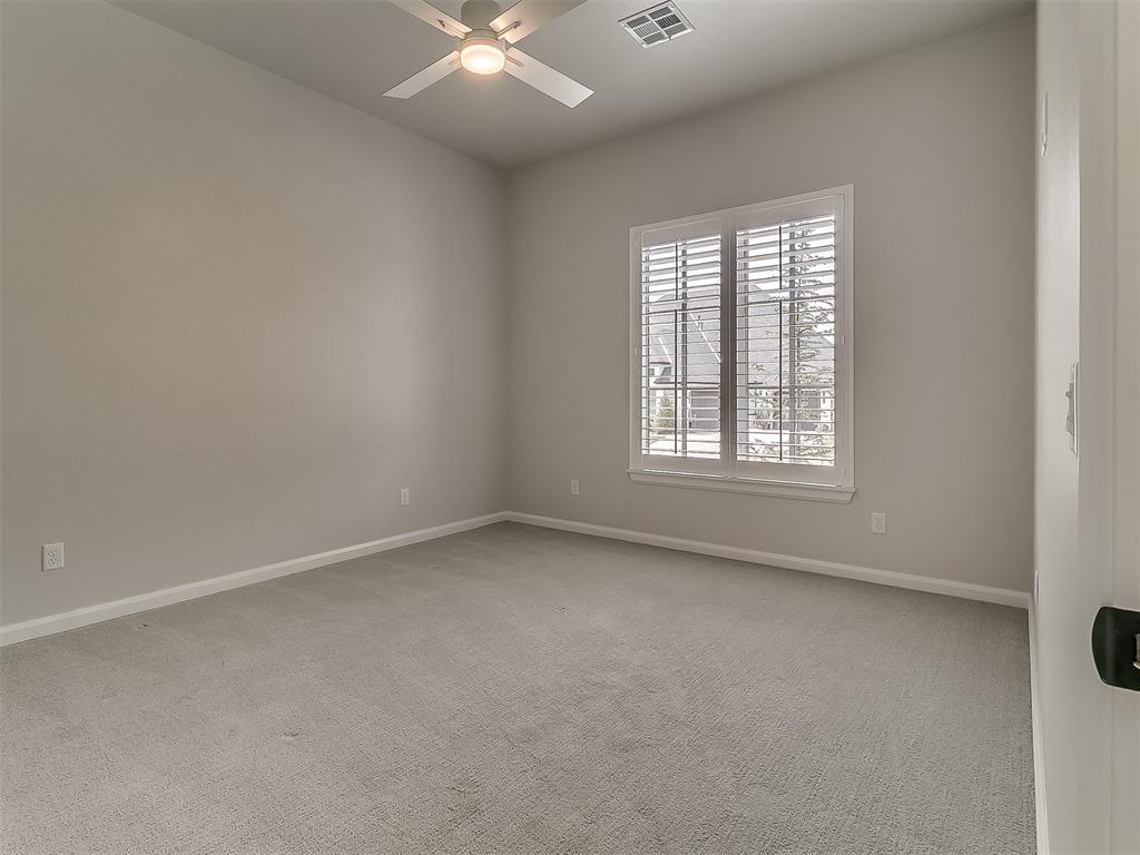 2916 Flycatcher Lane Property Photo 38