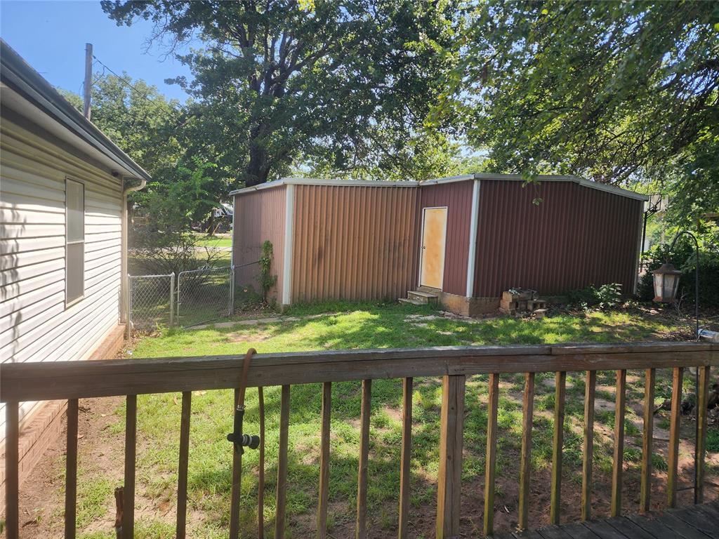 7727 Winding Path Property Photo 2