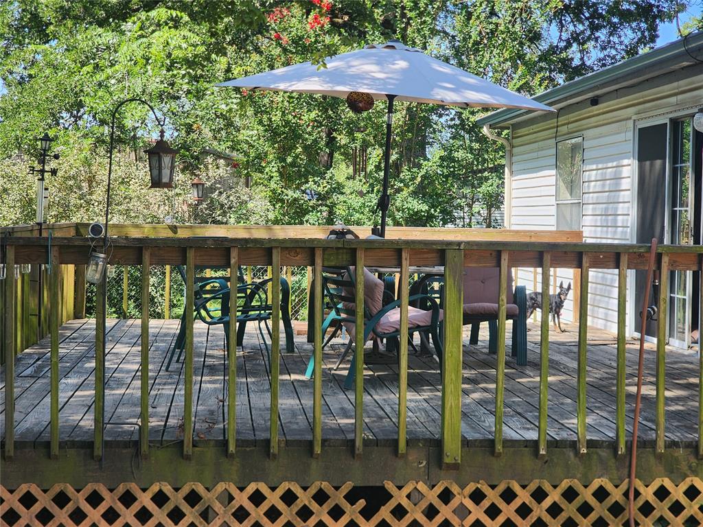 7727 Winding Path Property Photo 6
