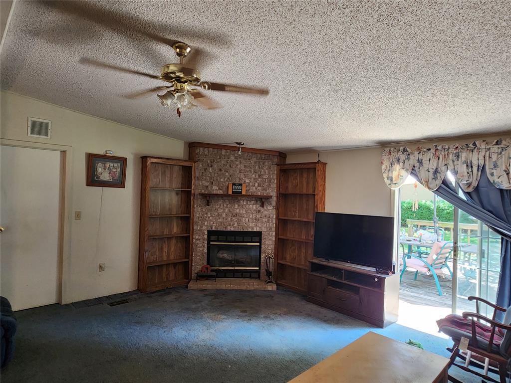 7727 Winding Path Property Photo 10