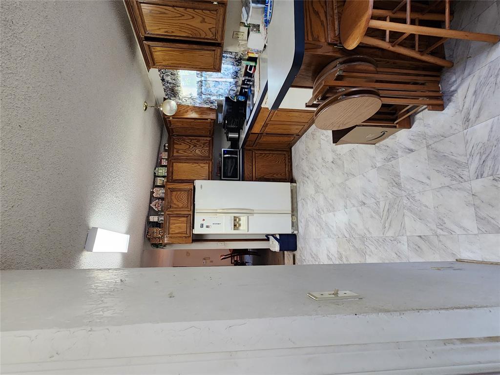 7727 Winding Path Property Photo 11