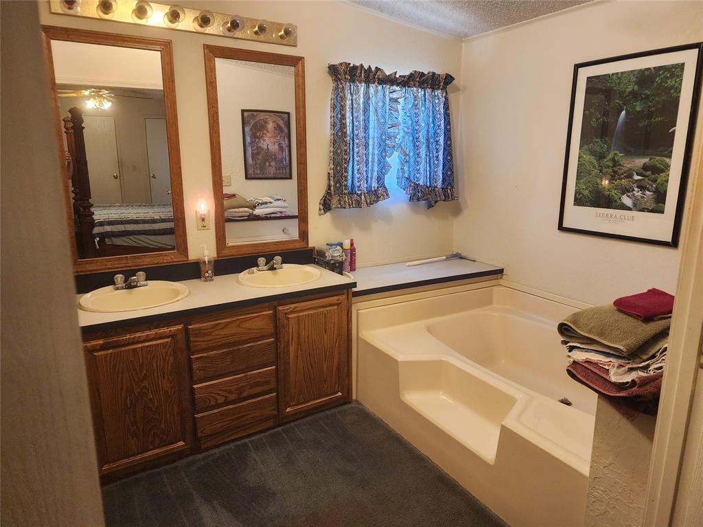 7727 Winding Path Property Photo 18