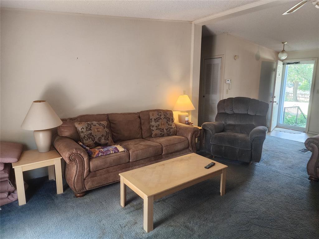 7727 Winding Path Property Photo 20
