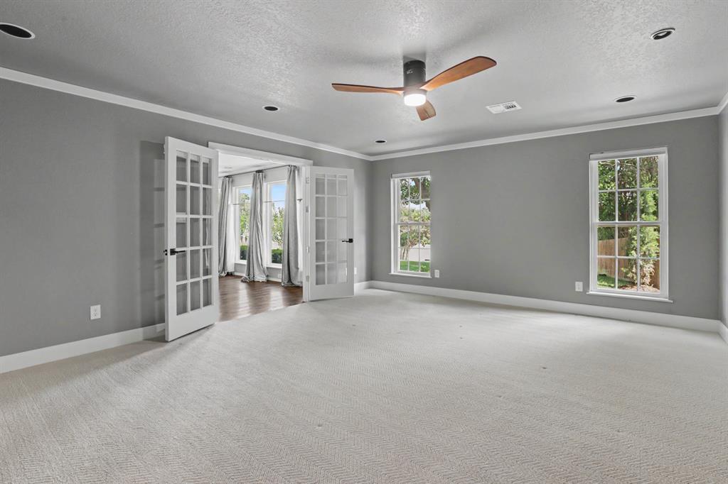10408 Mantle Drive Property Photo 17