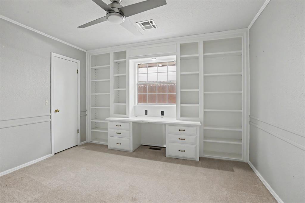 10408 Mantle Drive Property Photo 23