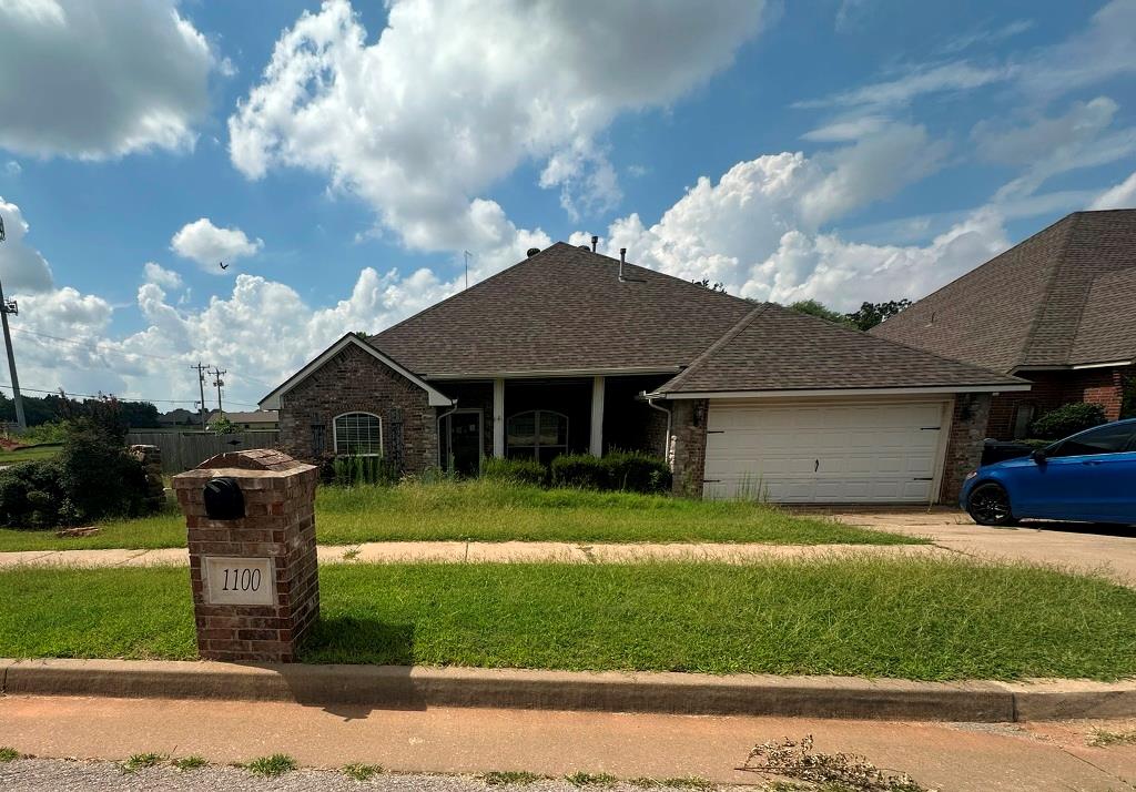 1100 Nw 190th Place Property Photo 1