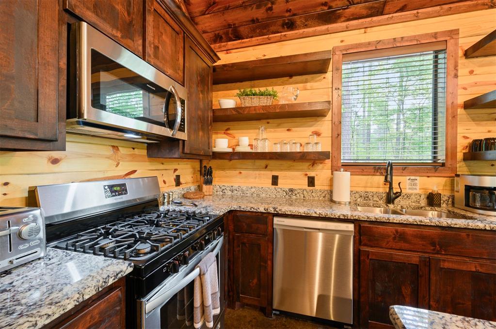 252 Apple Ridge Lane Property Photo 12