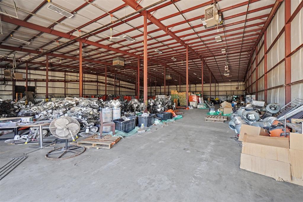 709 S Veterans Drive Property Photo 8