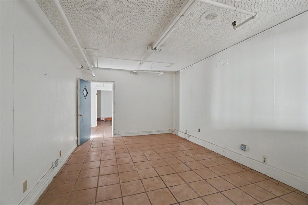 709 S Veterans Drive Property Photo 28
