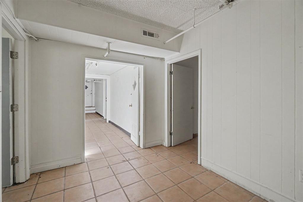 709 S Veterans Drive Property Photo 29