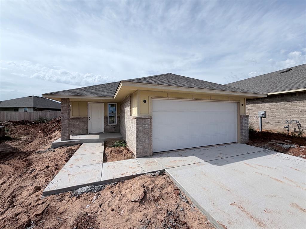 2904 Nw 196th Place Property Photo 1