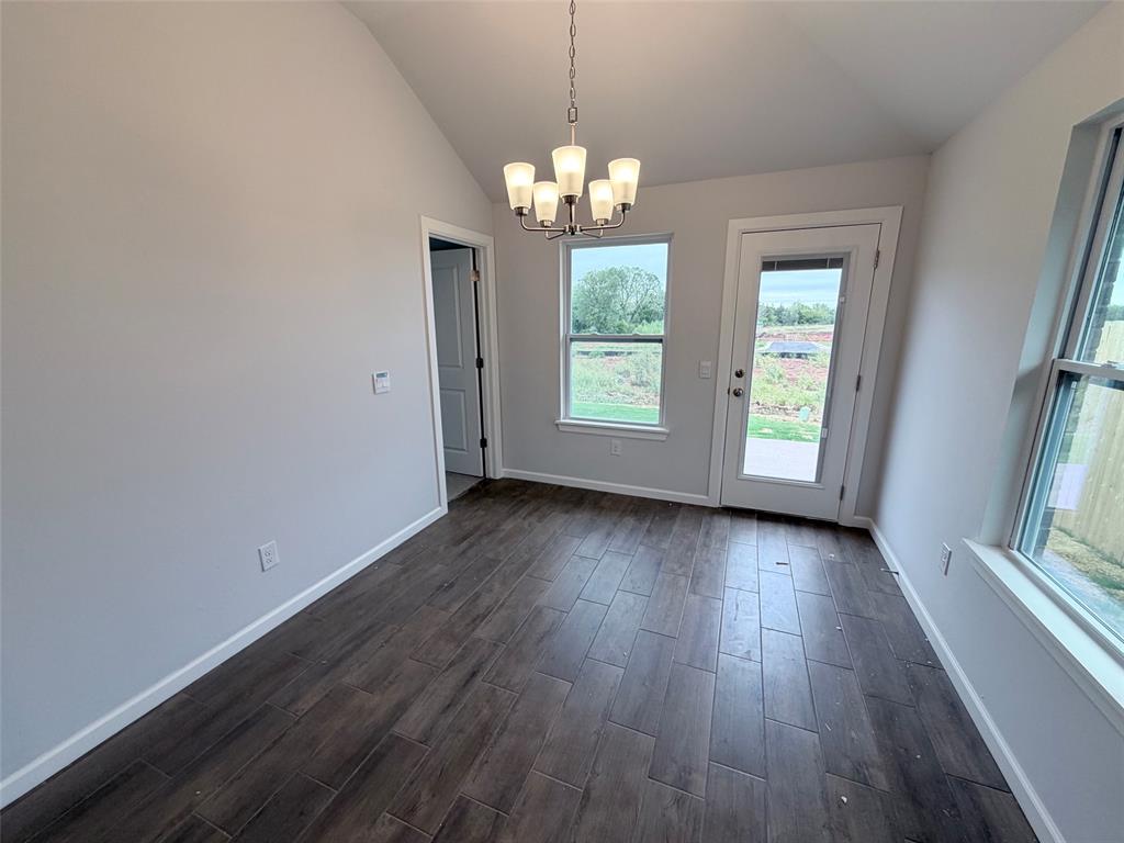 19625 Ferris Drive Property Photo 6