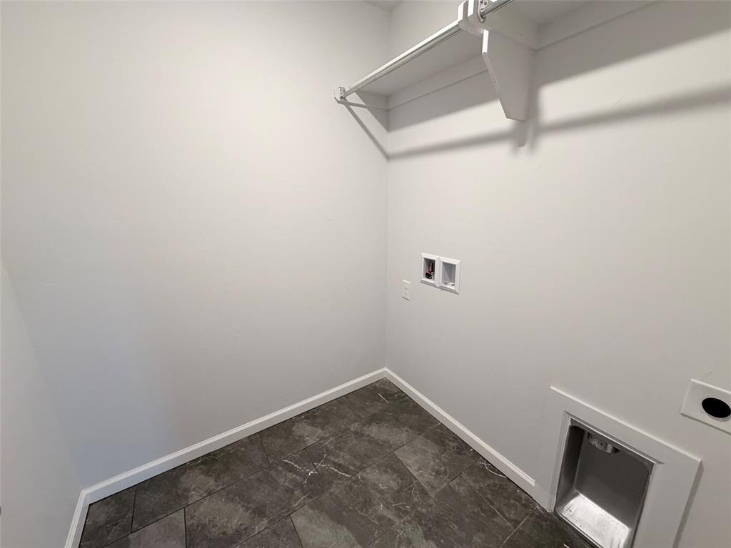 19625 Ferris Drive Property Photo 12