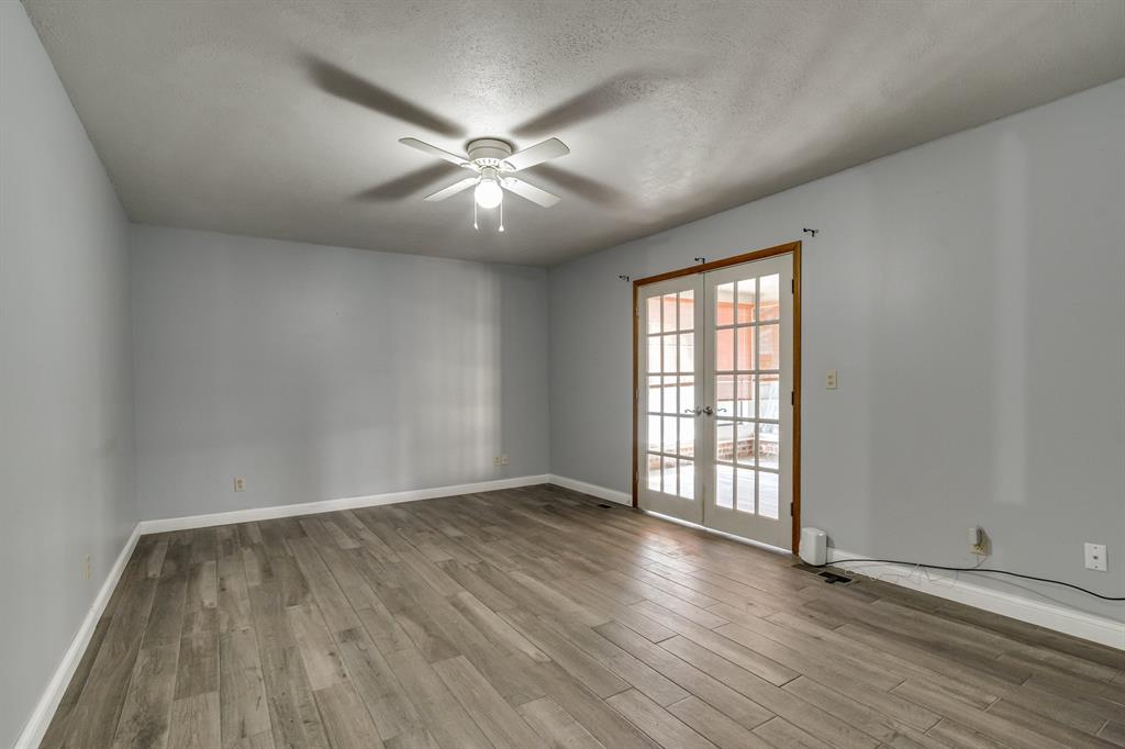 1301 Queensboro Place Property Photo 6