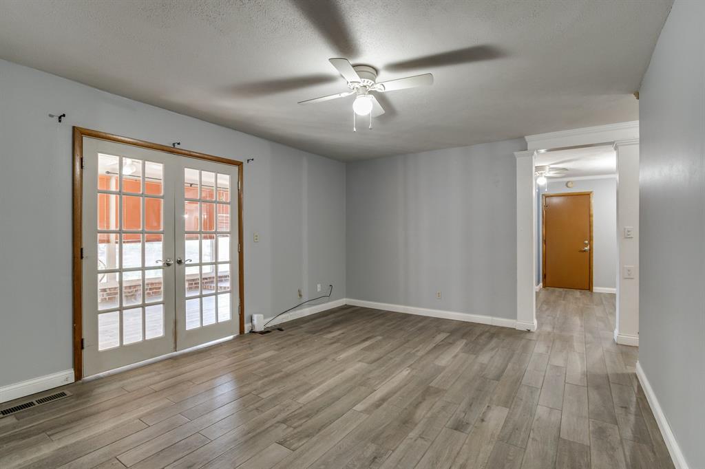 1301 Queensboro Place Property Photo 7