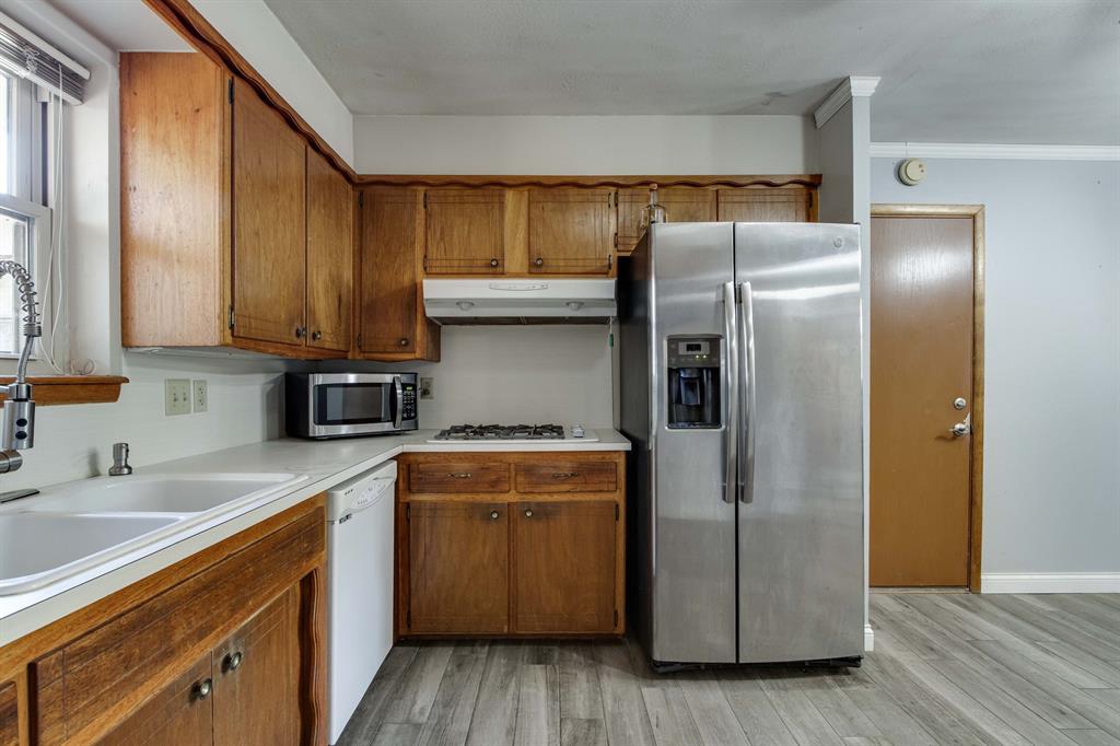 1301 Queensboro Place Property Photo 18