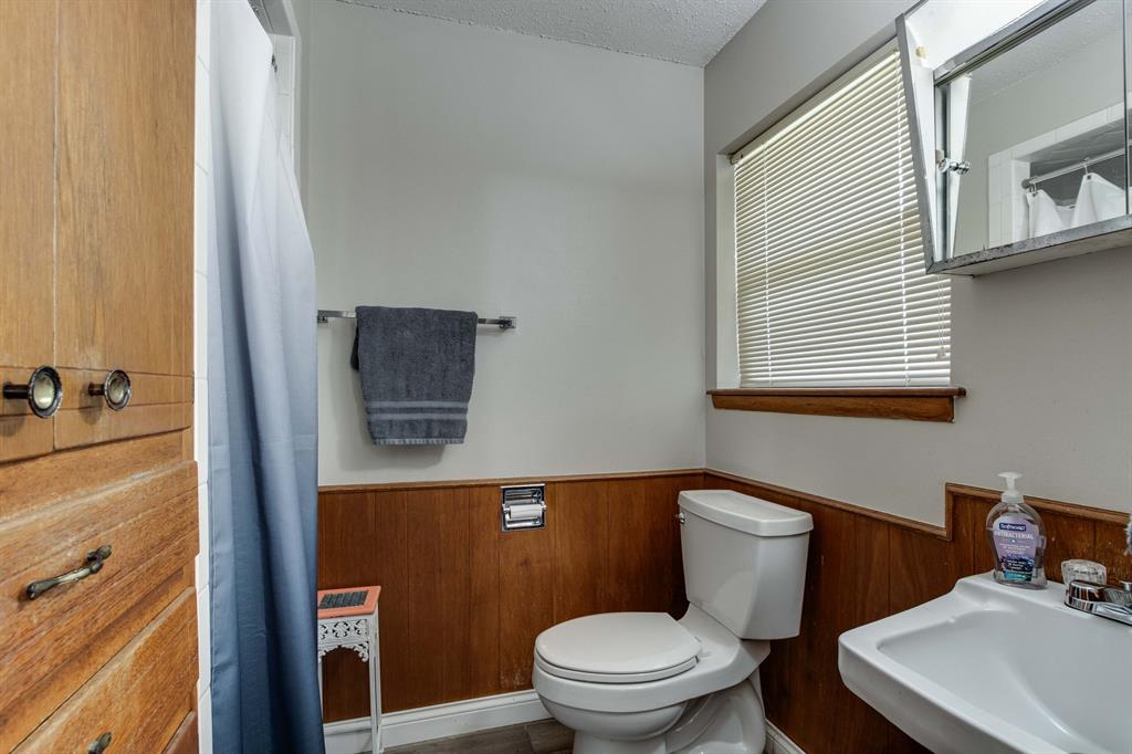 1301 Queensboro Place Property Photo 22