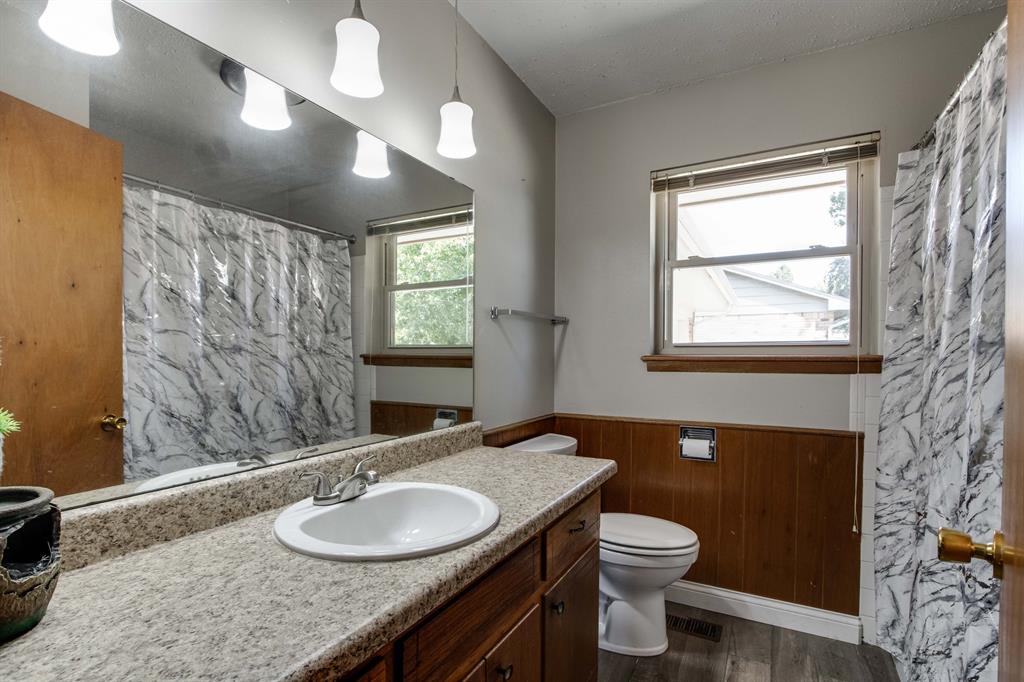 1301 Queensboro Place Property Photo 30