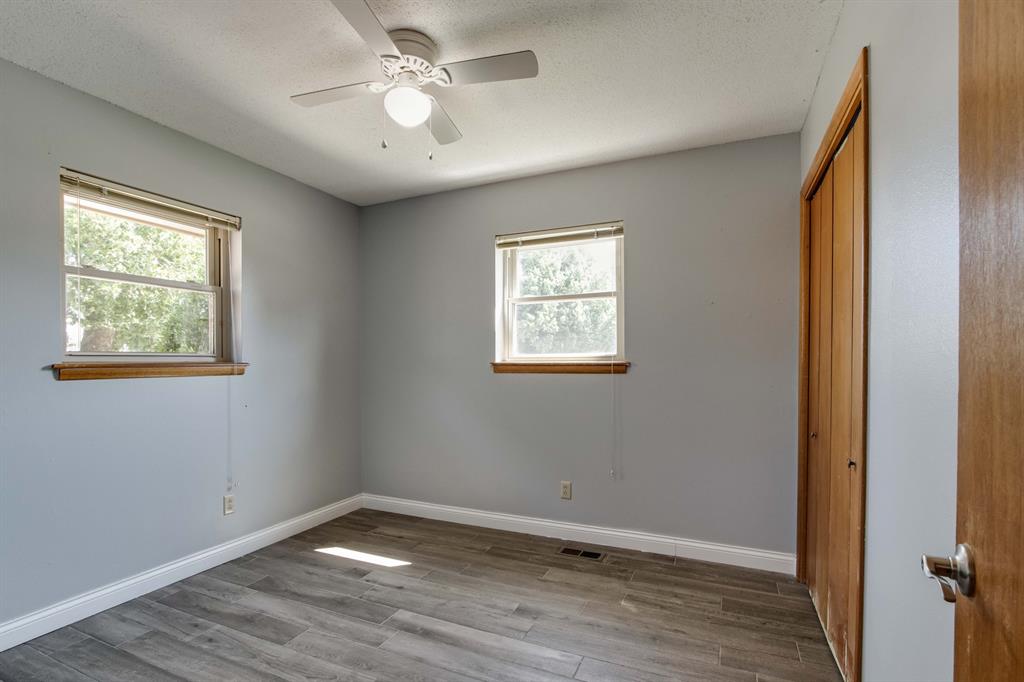 1301 Queensboro Place Property Photo 32