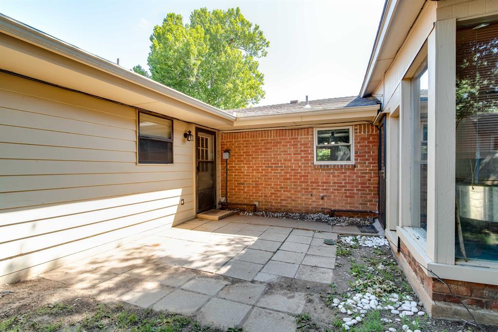 1301 Queensboro Place Property Photo 39