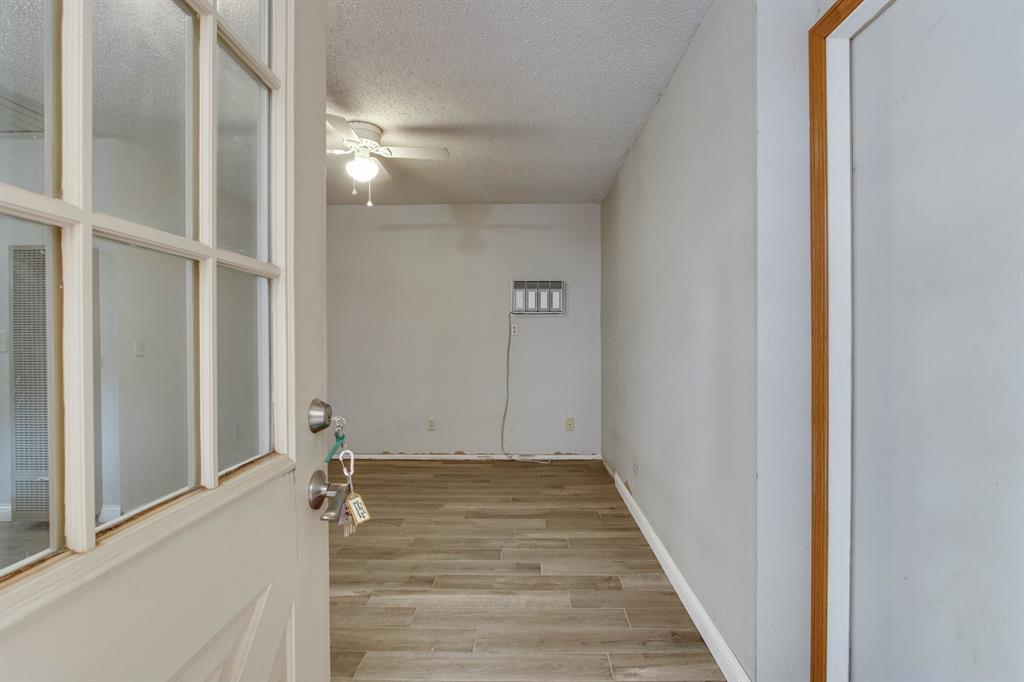 1301 Queensboro Place Property Photo 40