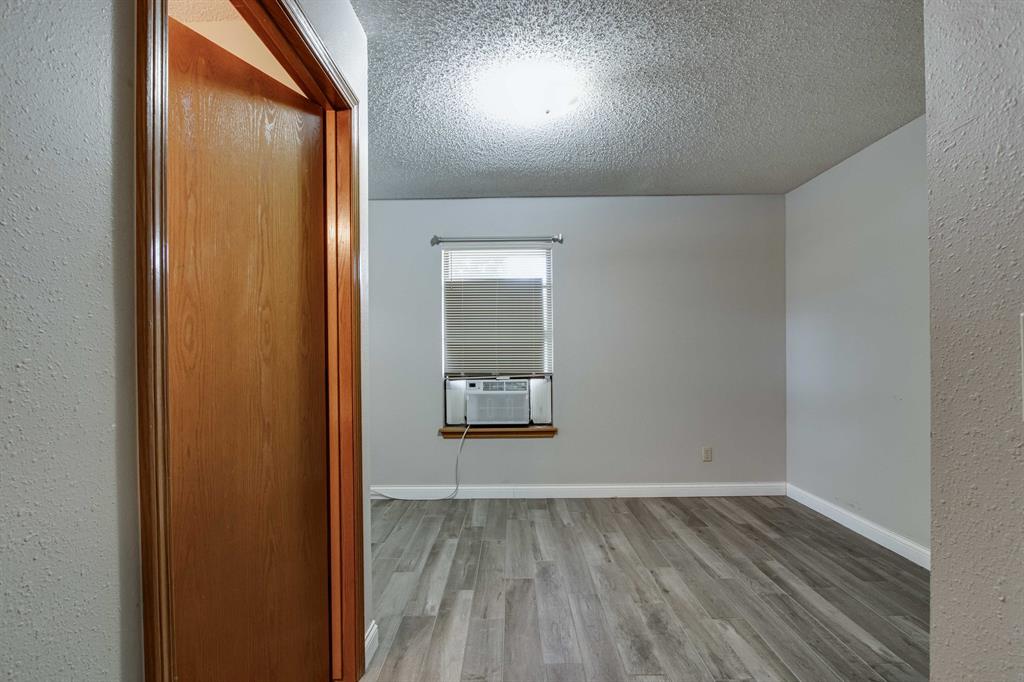 1301 Queensboro Place Property Photo 45