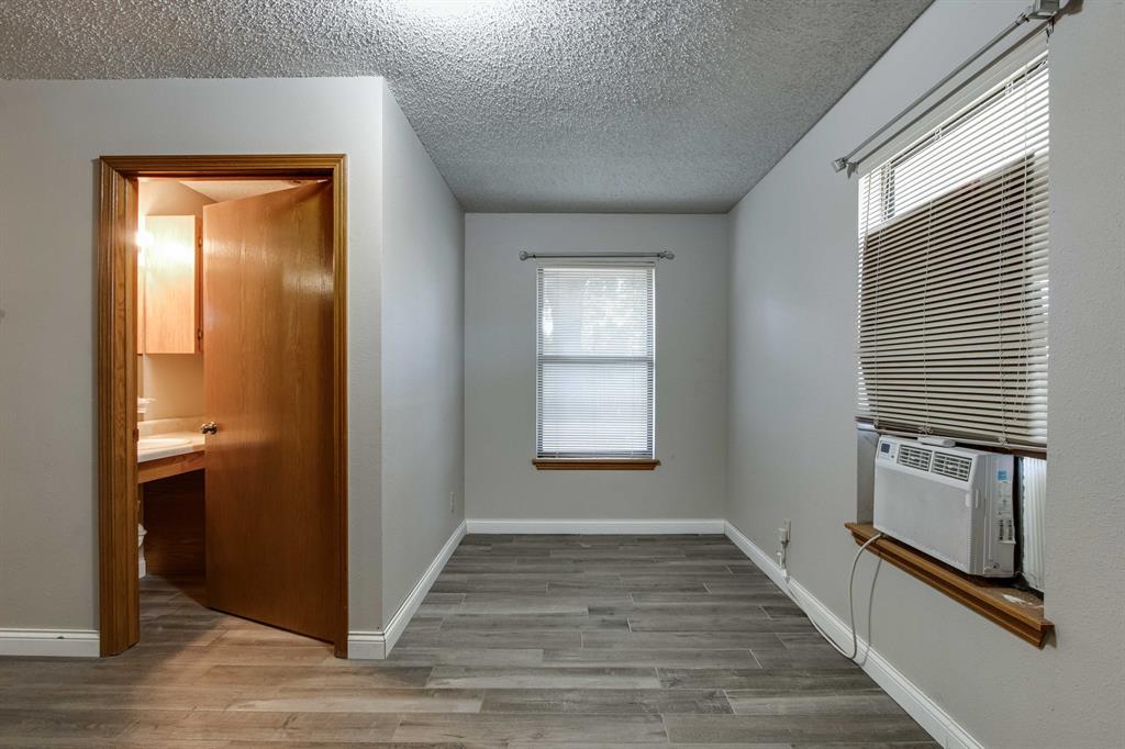 1301 Queensboro Place Property Photo 46