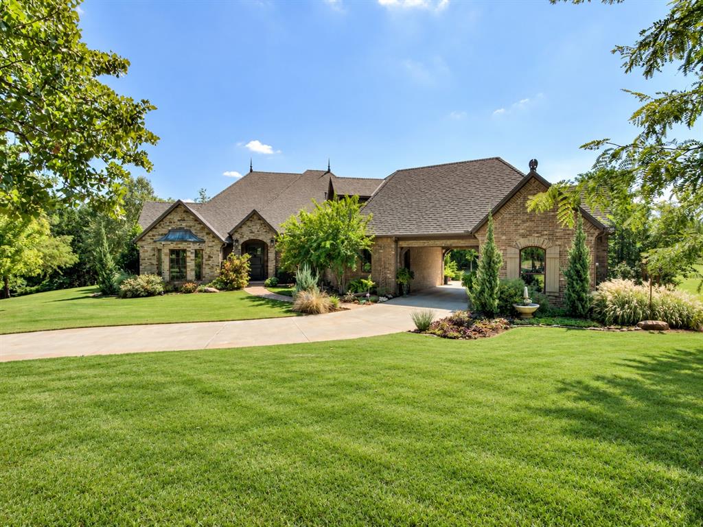 3100 Walking Woods Trail Property Photo 1