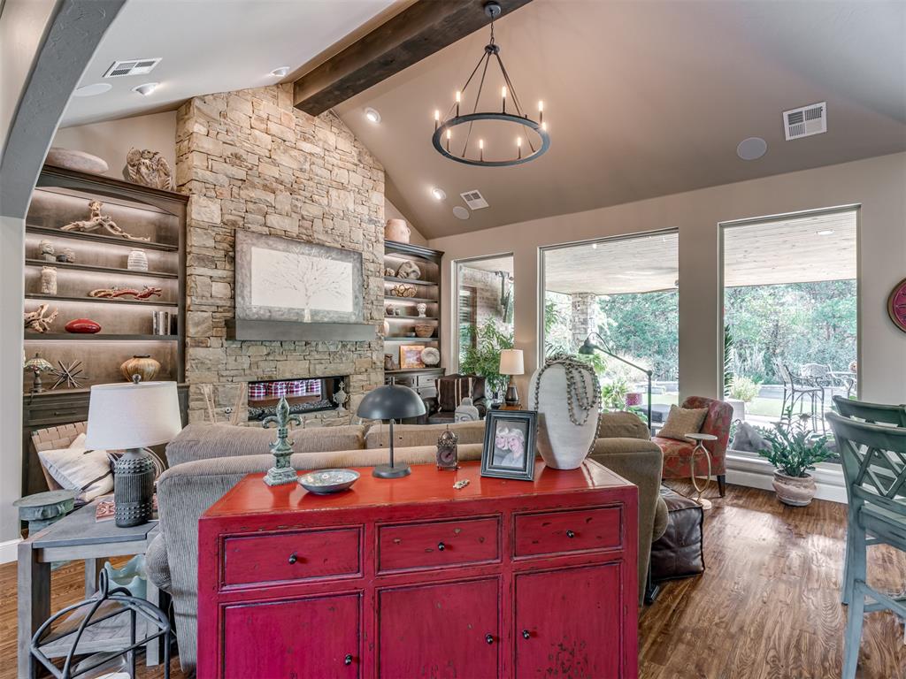 3100 Walking Woods Trail Property Photo 6