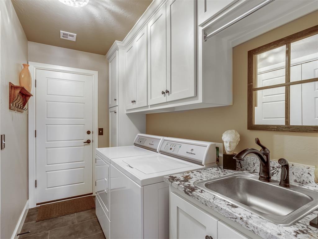 3100 Walking Woods Trail Property Photo 30