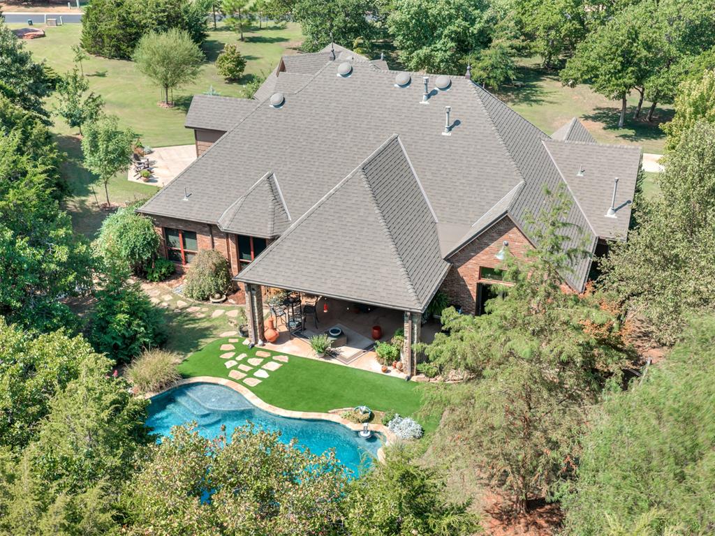 3100 Walking Woods Trail Property Photo 48