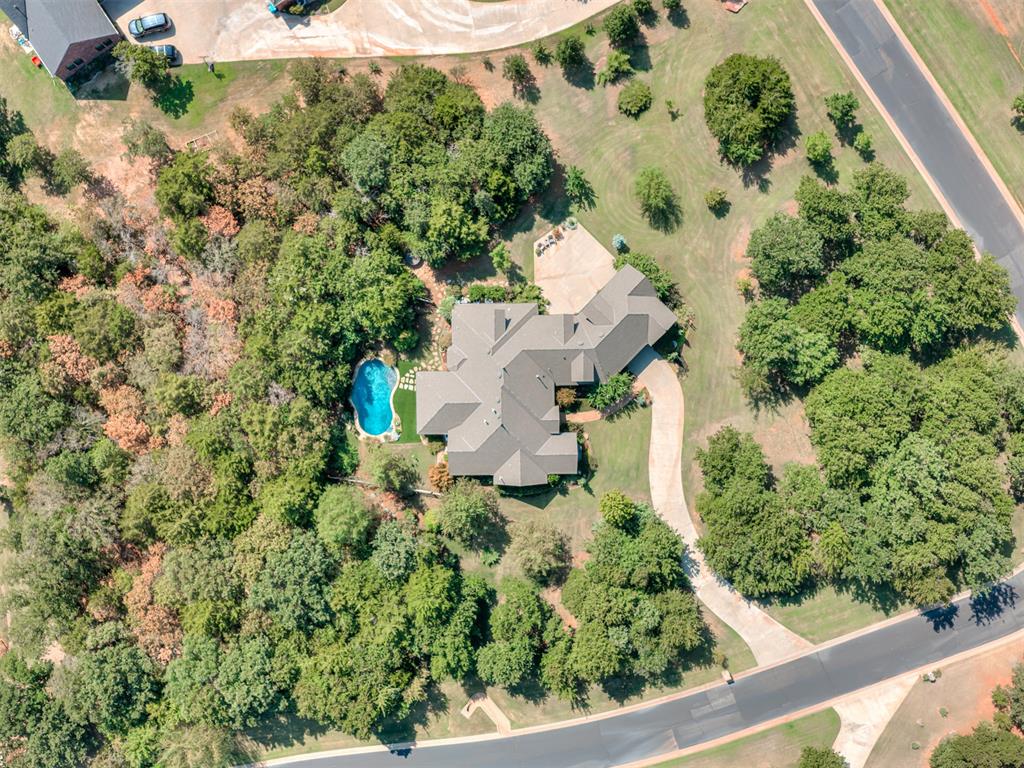 3100 Walking Woods Trail Property Photo 49