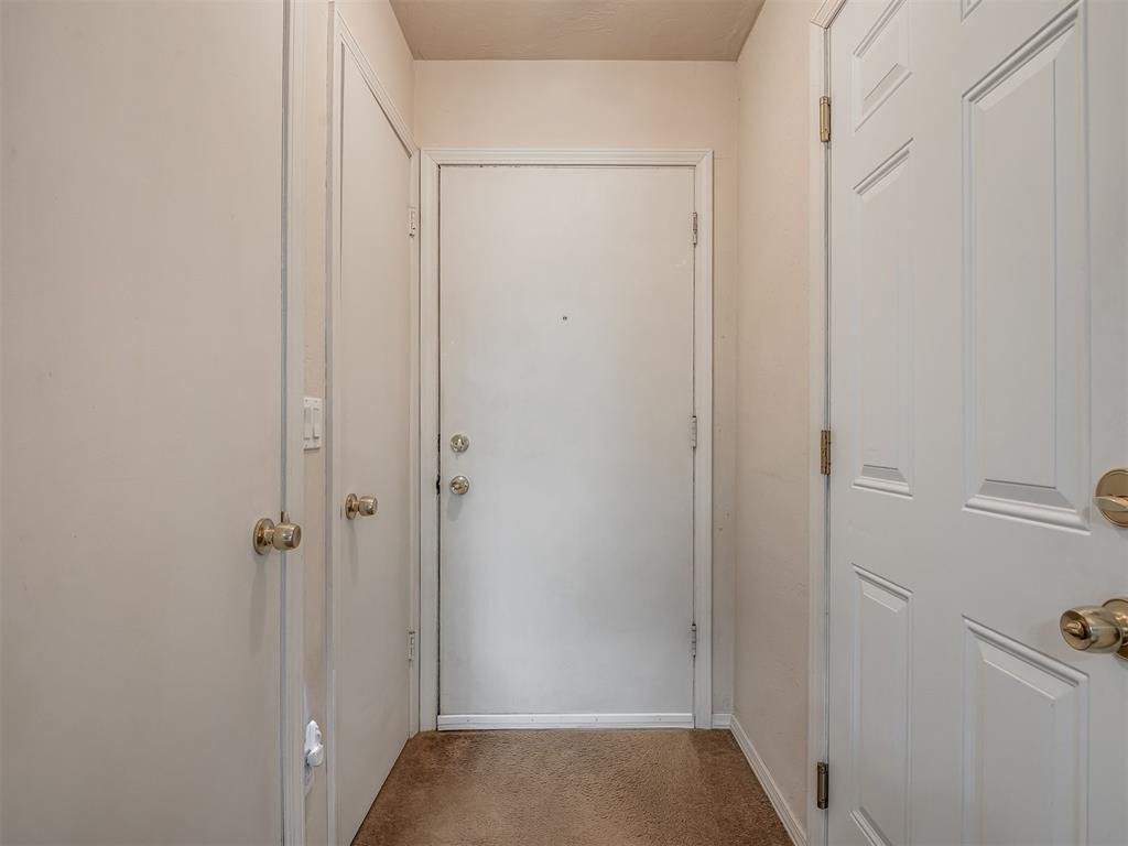223 W 5th Street Property Photo 3