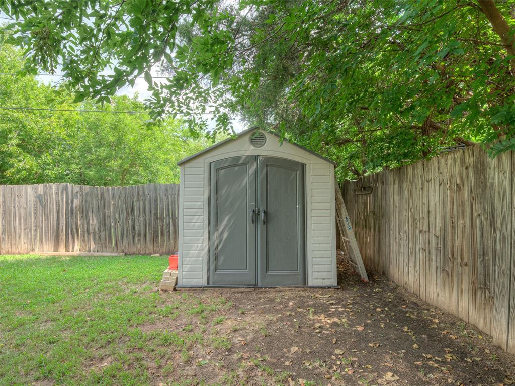 223 W 5th Street Property Photo 36