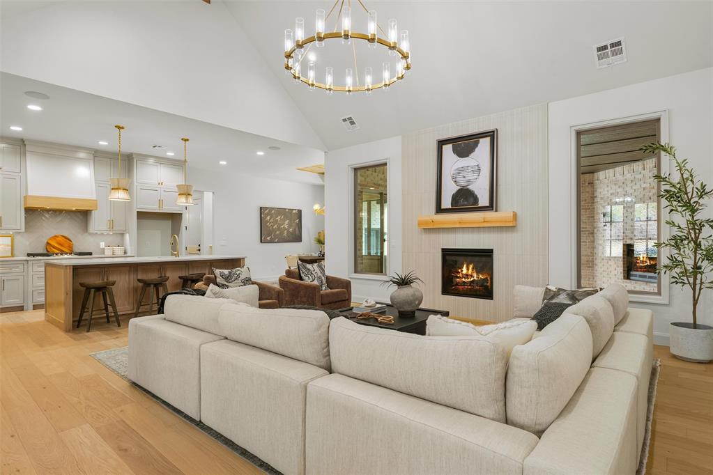 7960 Stagecoach Circle Property Photo 3