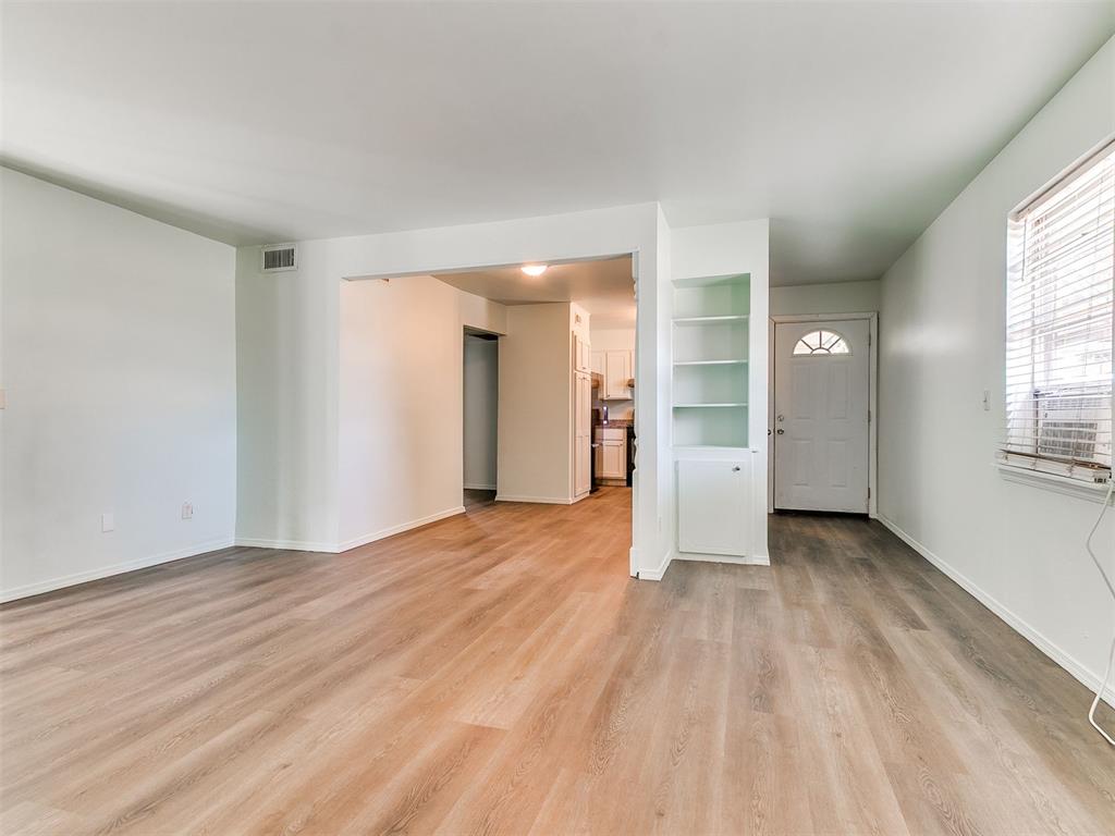 6704 N Meridian Avenue E Property Photo 3