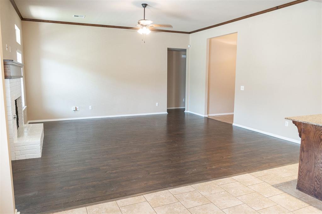 8009 Hillers Road Property Photo 6
