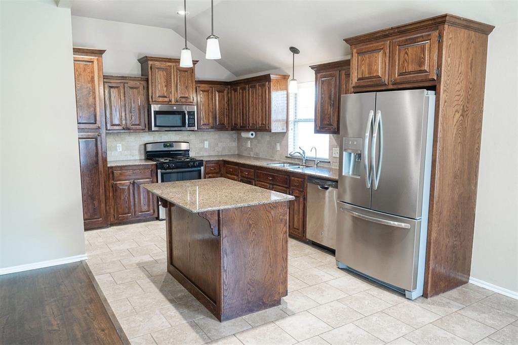 8009 Hillers Road Property Photo 10